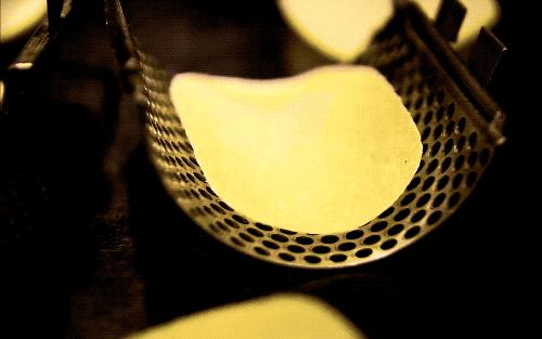 为什么乐事的薯片那么酥脆,乐事薯片容易碎