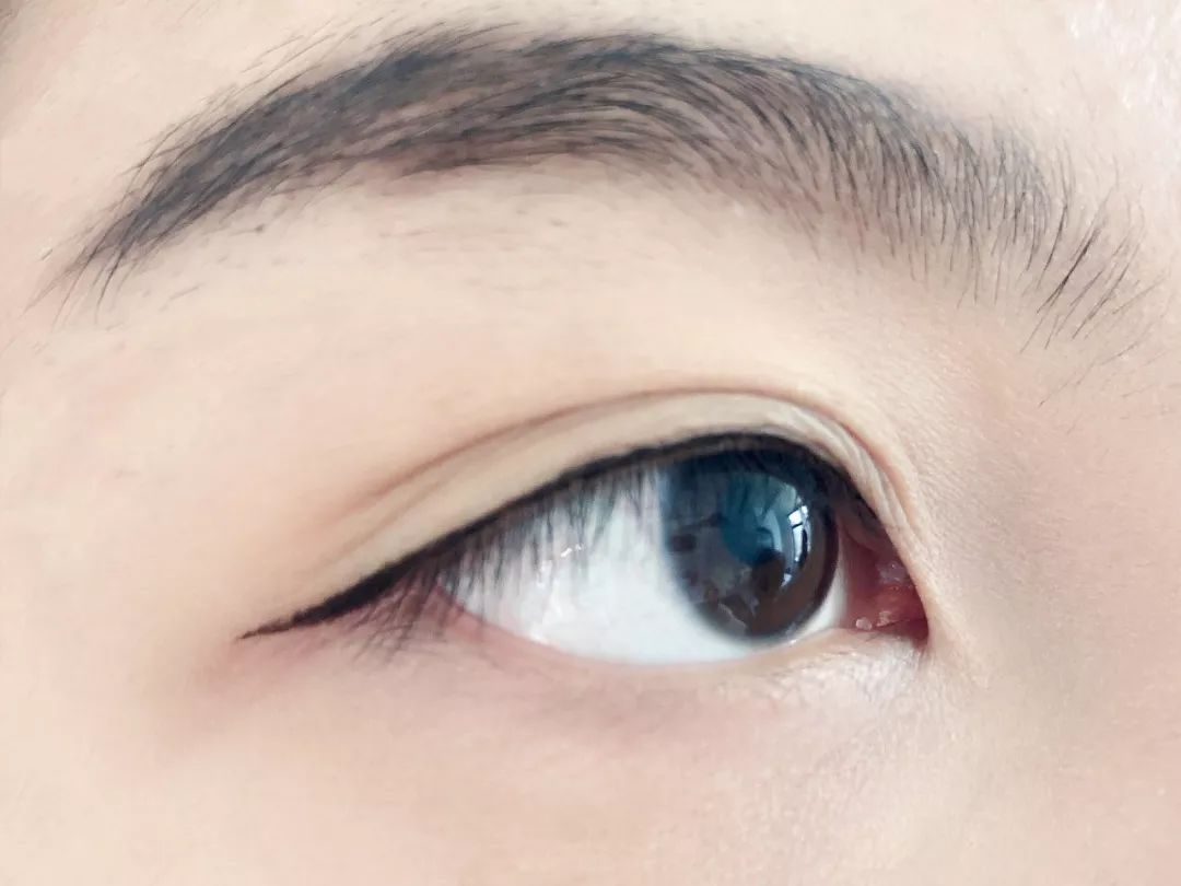 日本眼线笔kissme,日本ksmi眼线笔