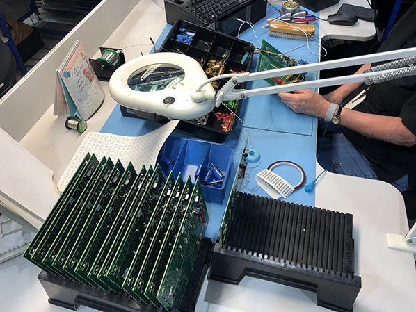 直击英国之宝生产车间：理智与情感的完美平衡