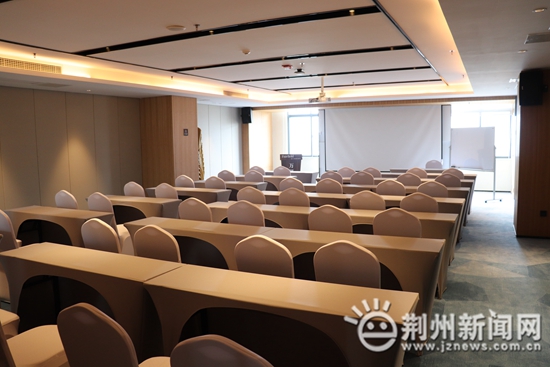 万枫酒店丹阳开业,荆州万枫酒店总投资