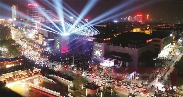 河南日报壮丽70年奋斗新时代,许昌制造彰显智造之都魅力