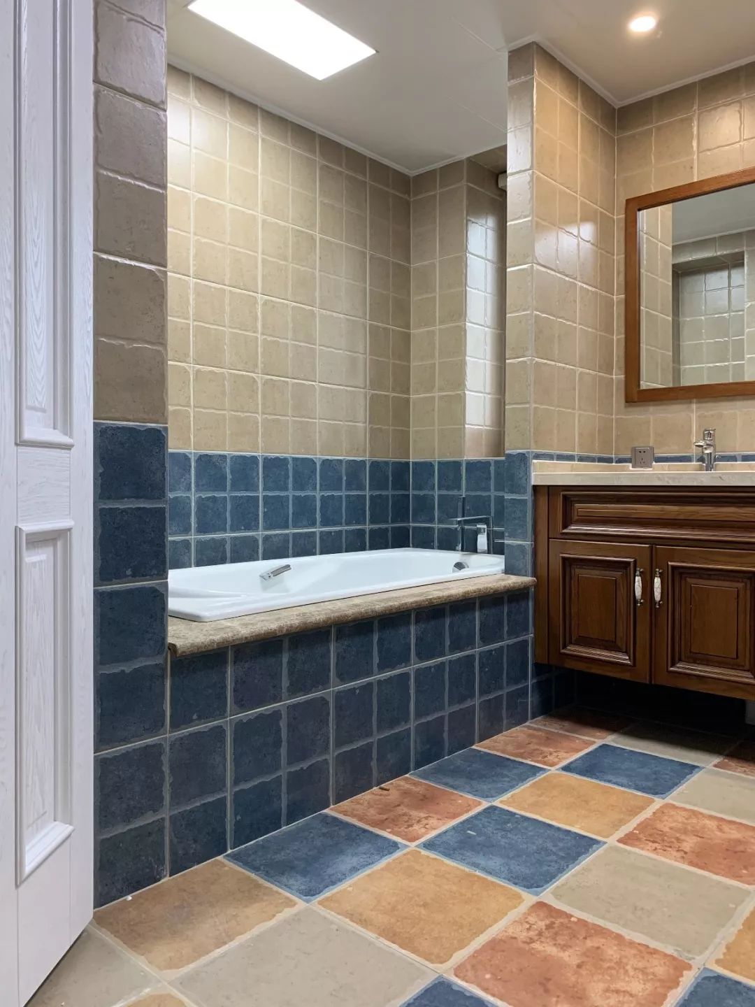 合肥最美家：坐标包河区信达天御，118㎡美式轻奢风，这样的衣帽间是每个女人的梦想！