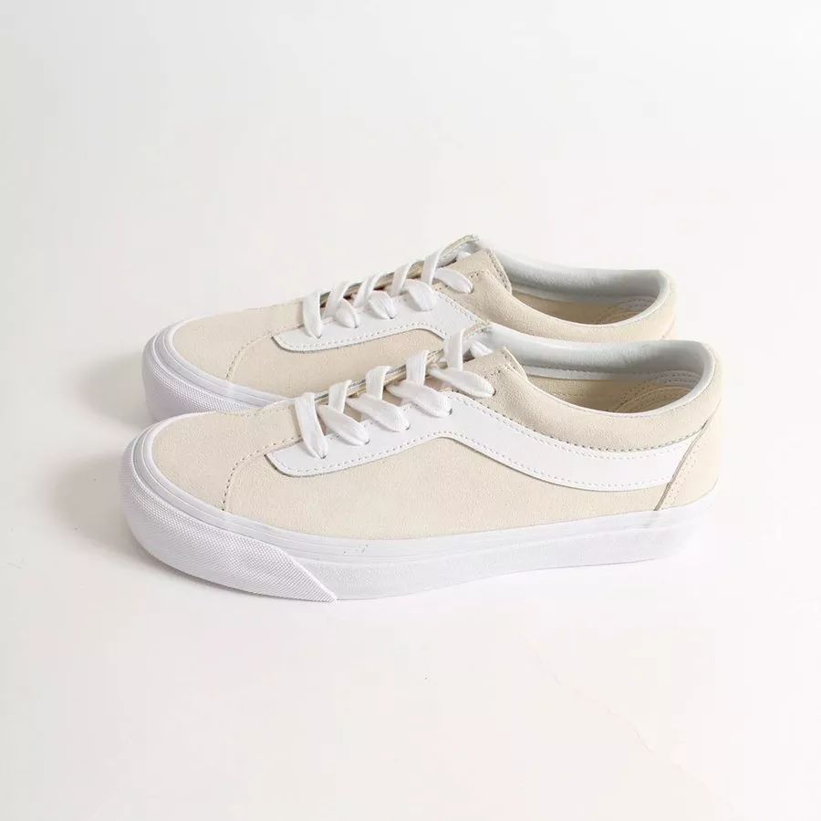 你为什么会买白色鞋？│《每周冷门球鞋大赏》