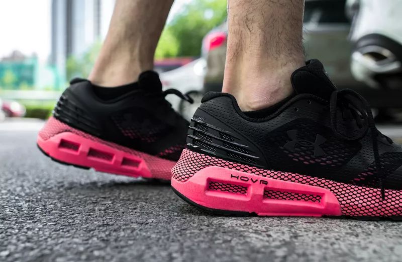 中底厚实的耐克跑鞋,ua最好穿的跑鞋