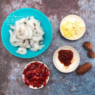 香辣虾仁开袋即食,香辣虾仁饭简单做法