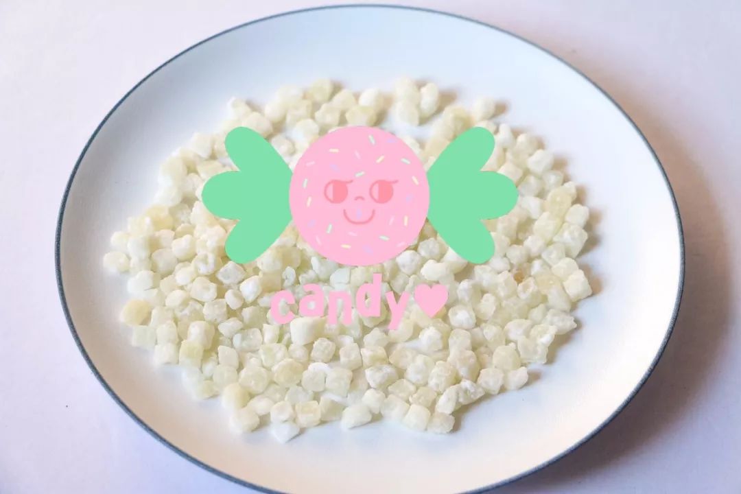 绝交!六一节竟然送我香菜薯片、虫子和卫生巾?