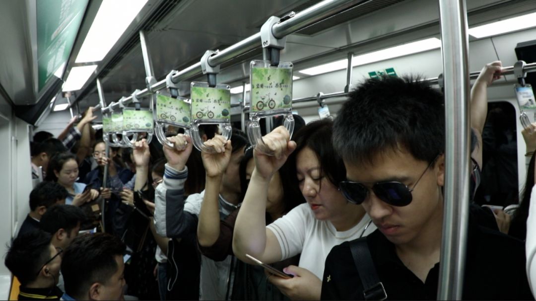 那些无所不能的跑腿小哥,跑腿小哥简直无所不能