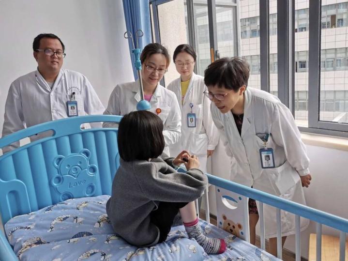 儿童吃燕窝会早熟吗,6岁女孩吃燕窝能会早发育吗