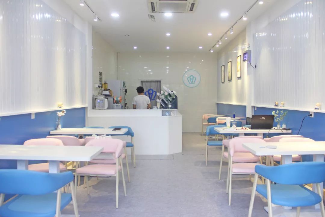 夏季饮品活动全场买二送一,六一奶茶活动免费喝