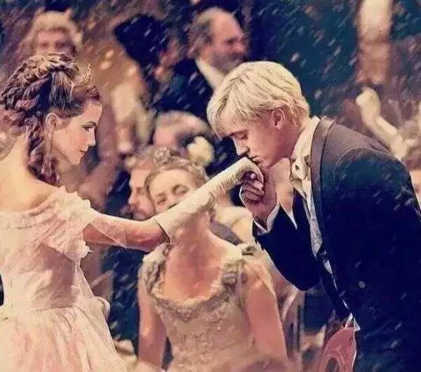 赫敏霉霉,霉霉和赫敏什么关系