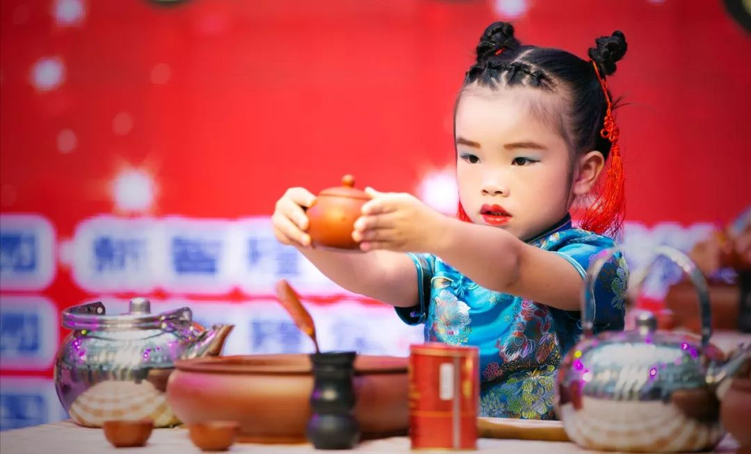 必看〡六一梦想跑，新智程教育集团携手万达广场现场播报~~~