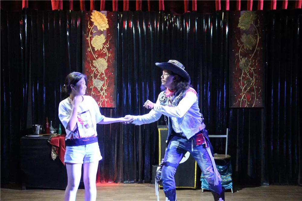 泰国交流｜万中遇上易三仓，这个夏天太美好！