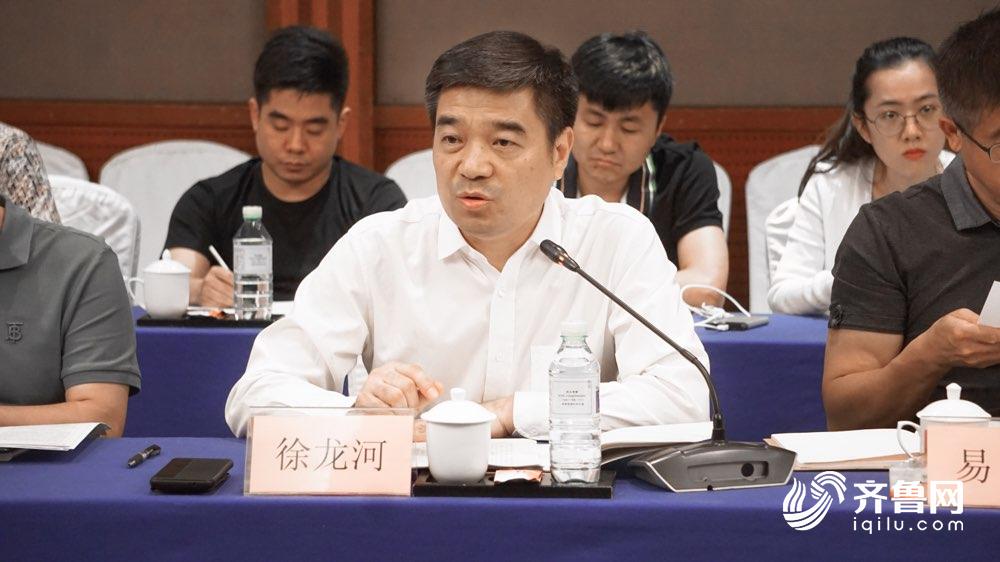 书写奋进新时代记录平凡追梦人专家学者高度评价山东卫视《此时此刻》