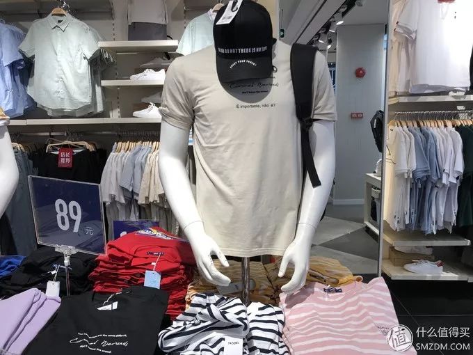 优衣库zara和gu哪个好,优衣库橄榄色华夫格