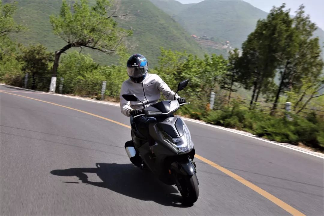 2020款三阳fnx150百公里,三阳fnx1502019款踏板车