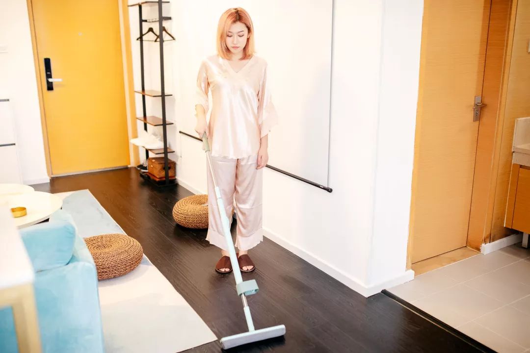 拖地干净还是觉得不干净,拖地还是不干净怎么回事