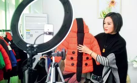 各大平台直播卖假谁来管,如何看待直播售假行为