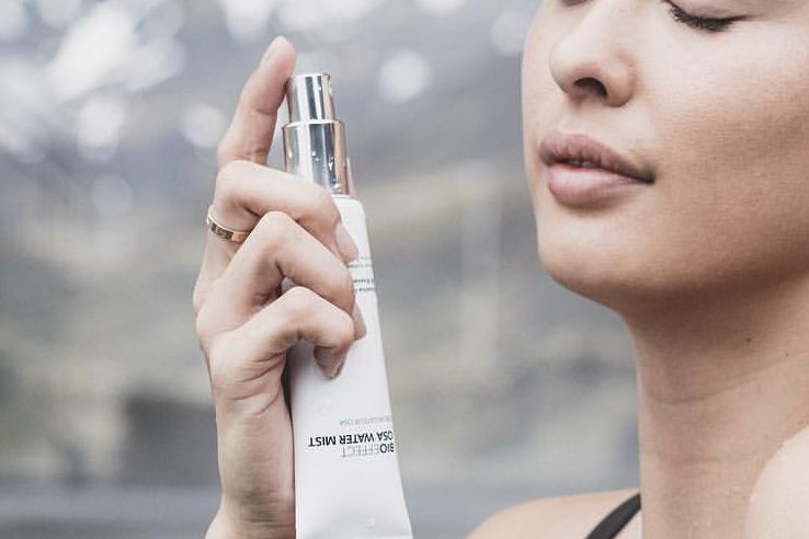 喷保湿喷雾会导致皮肤干吗,适合干性皮肤的保湿喷雾