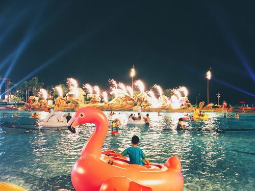 珠海长隆海洋王国海豚剧场互动,长隆珠海横琴湾水世界