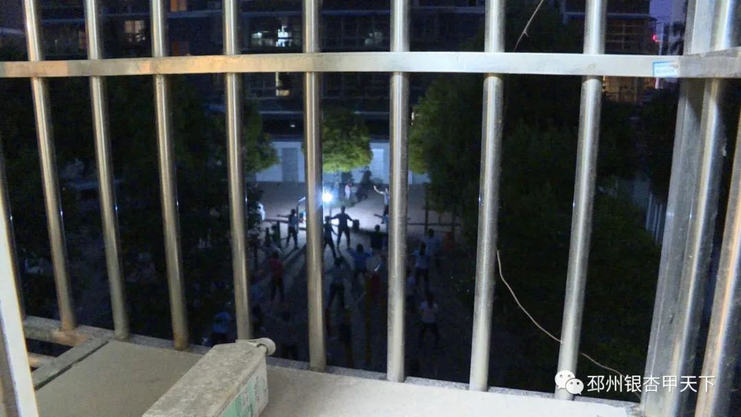 小区内广场舞喇叭扰民,小区广场舞扰民标准