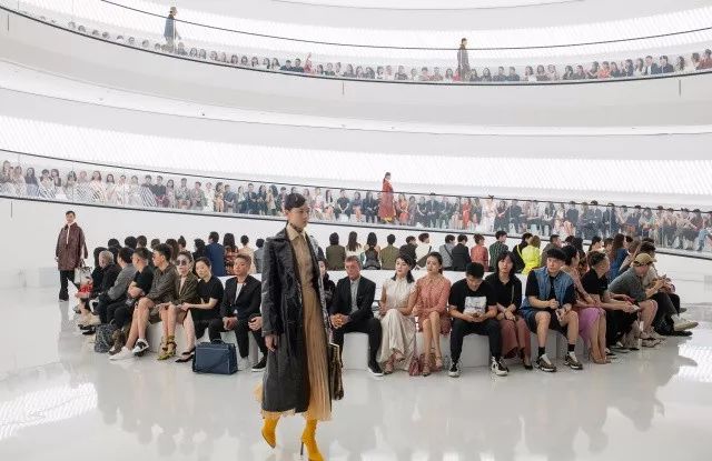 安踏为什么会被做空,安踏回应擦边球