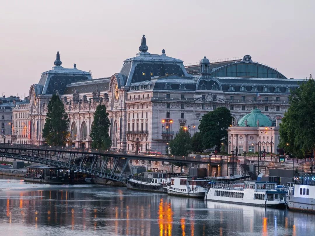 巴黎“假装自己是爱情电影主角”旅行指南