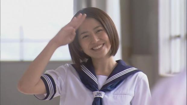 32岁事业上升期,13岁的她开始了个人的演艺生涯