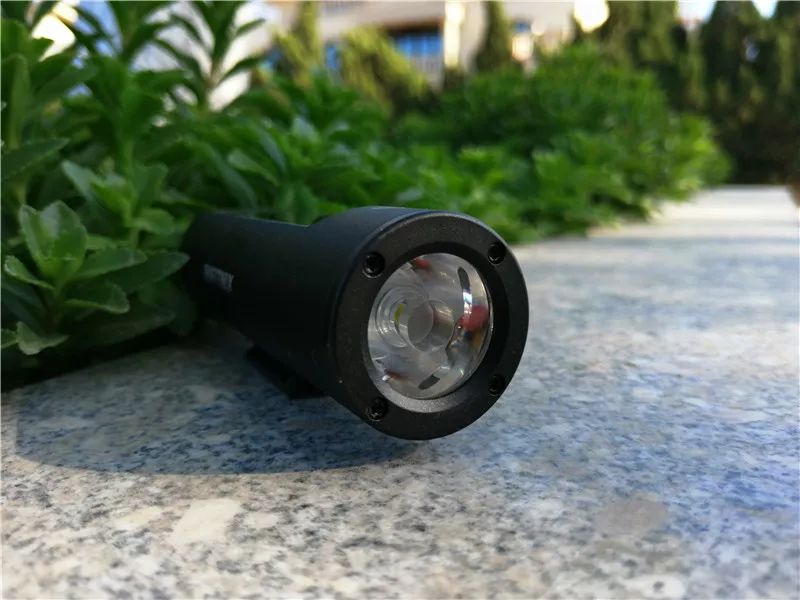 夜骑装备丨小身材多功能大实用Navi600骑行电筒评测