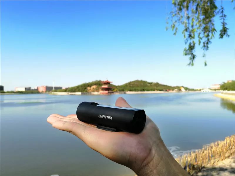 夜骑装备丨小身材多功能大实用Navi600骑行电筒评测