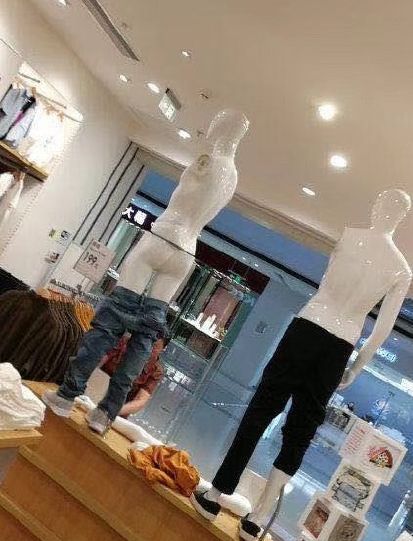 优衣库t恤迎抢购,优衣库抢购t恤