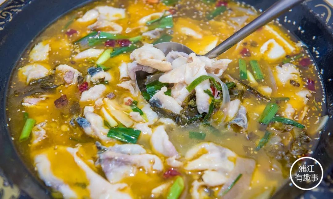 那些尝一口就忘不掉的特色鱼美食,连汤都不放过的酸菜鱼