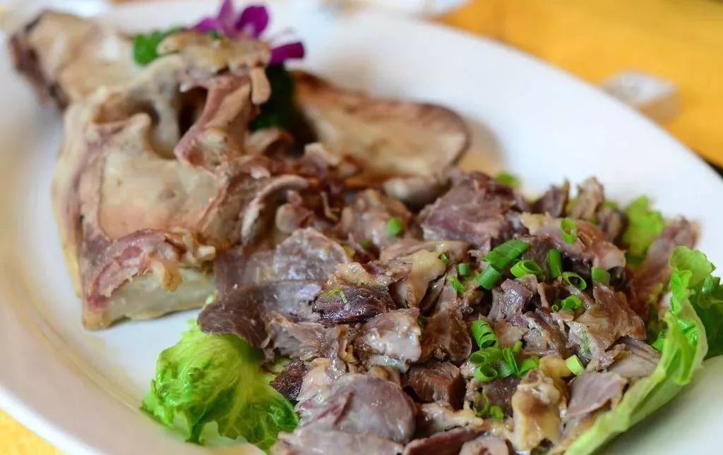 那些尝一口就忘不掉的特色鱼美食,连汤都不放过的酸菜鱼