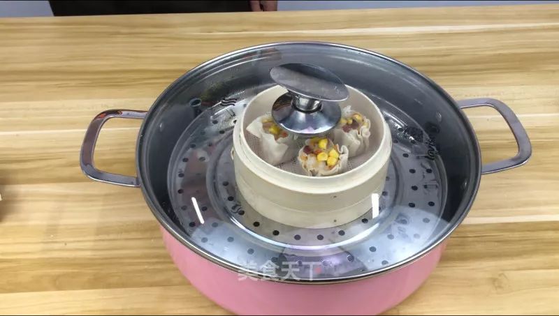 吃剩的饺子皮这样做，简单又好吃，简直香skr人