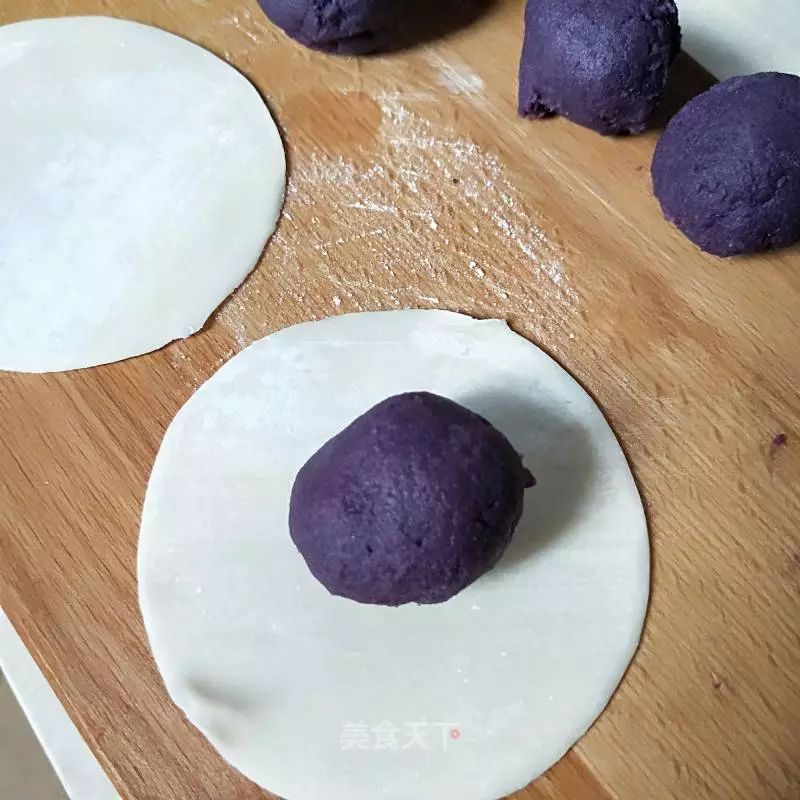 吃剩的饺子皮这样做，简单又好吃，简直香skr人