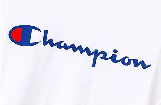 champion明星穿搭,全新champion冠军日版圆领卫衣