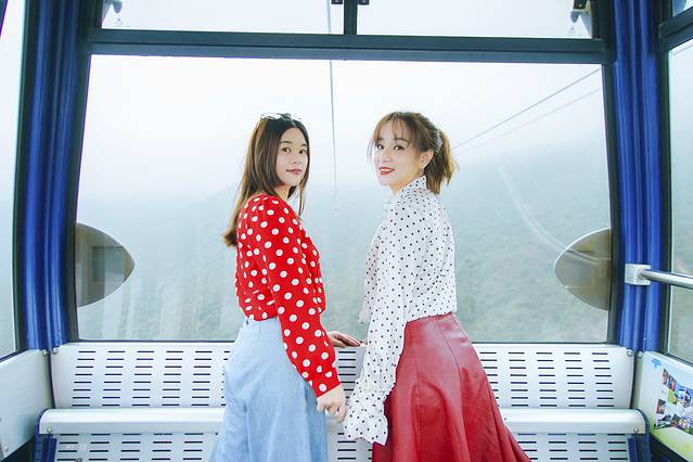 沙雕姐妹花暴走香港大澳，一个你没了解过的彩色离岛