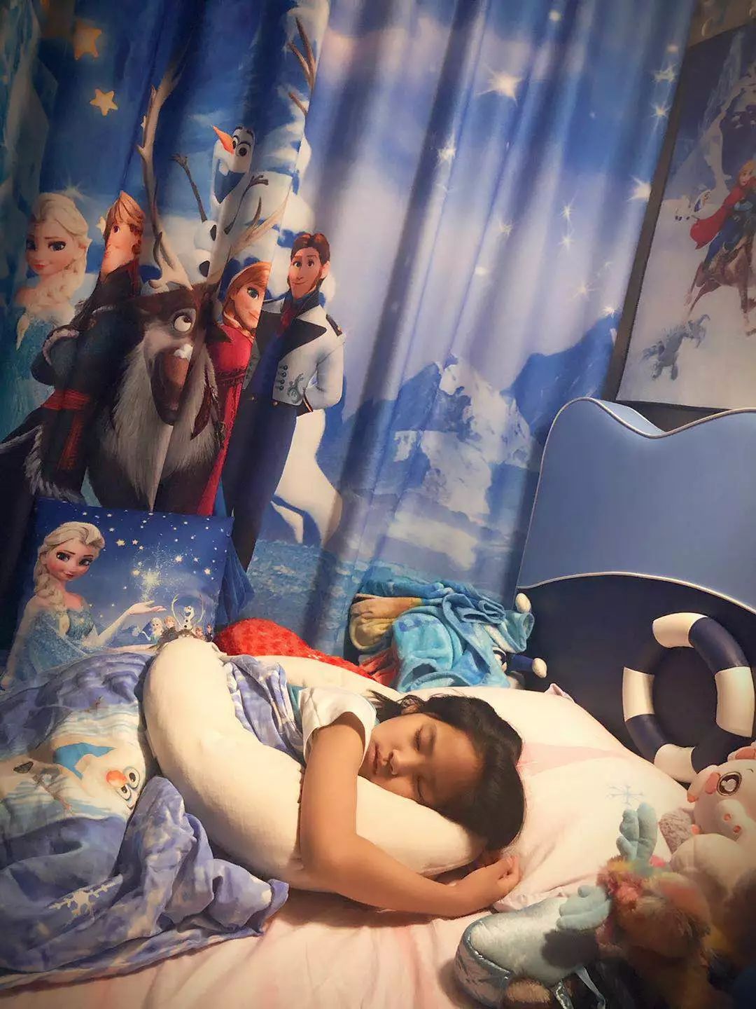 冰雪奇缘主题的儿童房,冰雪奇缘主题儿童房