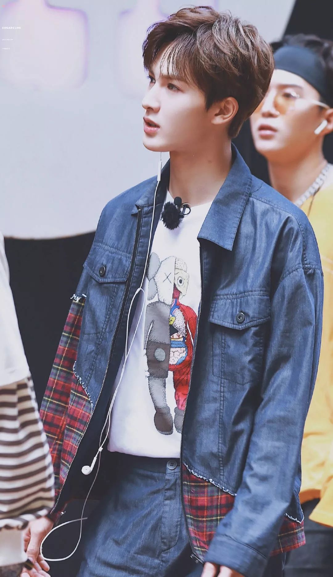 kaws璺熶紭琛ｅ簱,浼樿。搴撴姠kaws