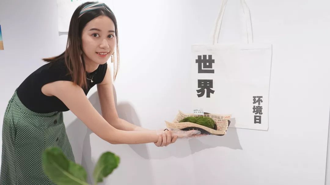 在西湖边种下一片“草原”！杭州这家肯德基“绿”了！种草指南在这里