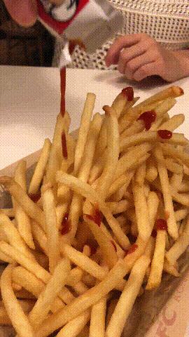 在西湖边种下一片“草原”！杭州这家肯德基“绿”了！种草指南在这里