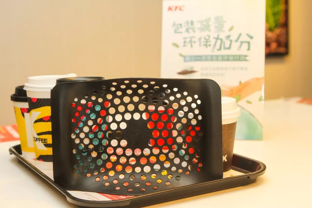 在西湖边种下一片“草原”！杭州这家肯德基“绿”了！种草指南在这里