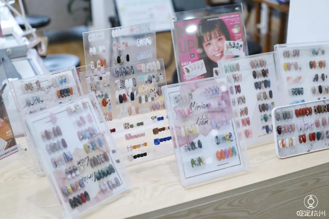 施华洛世奇美睫 (美睫沙龙美甲推荐)