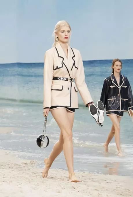 GUCCI、PRADA、LV...这些包包才应该是每个女生奋斗的目标