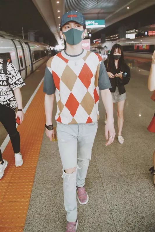 目前最实用的球鞋品牌是哪个,各大球鞋品牌哪个最强