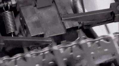 圆珠笔为什么能按动,圆珠笔为啥一按就弹出去了