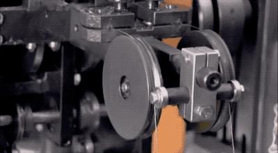 圆珠笔为什么能按动,圆珠笔为啥一按就弹出去了