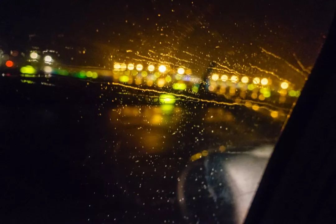 南航最怕什么投诉,南航的公务舱休息室吃饭免费吗