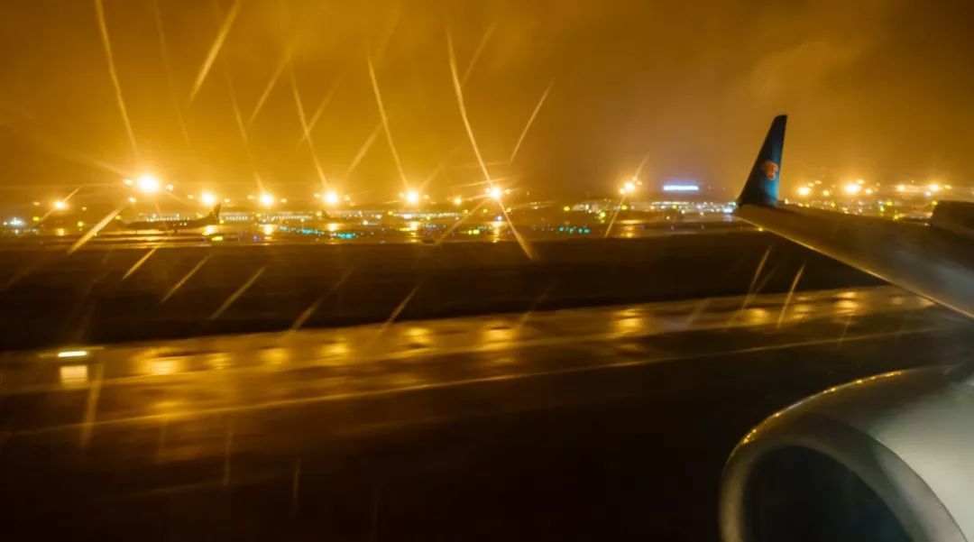 南航最怕什么投诉,南航的公务舱休息室吃饭免费吗