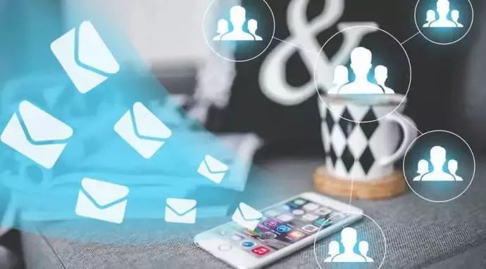 “兄弟们送人来挺辛苦的，最近查的比较严......”|深夜有聊