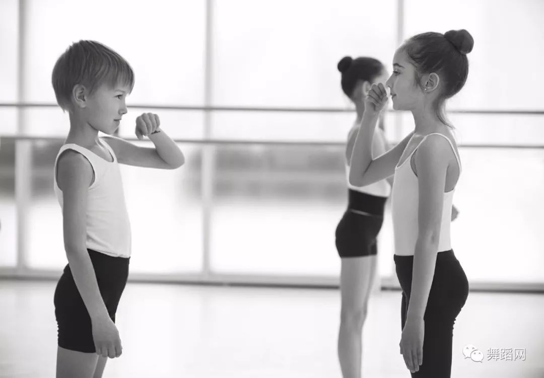 什么原因会导致孩子不想学习,孩子不愿意坚持跳舞怎么办